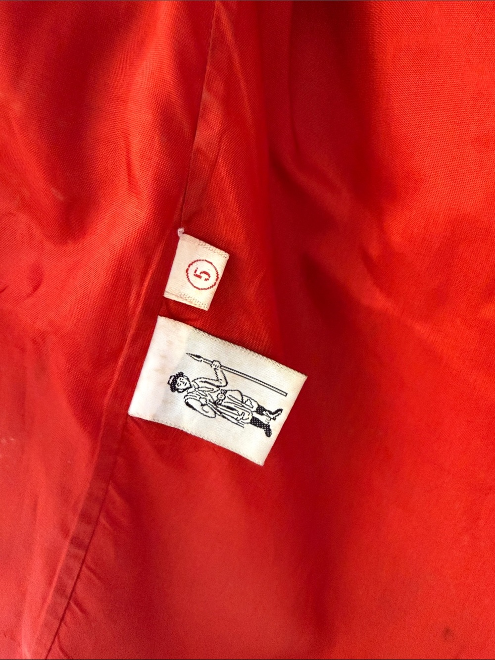 Vintage-Inspired Red Suede Fringe Jacket - Picture 5 of 8